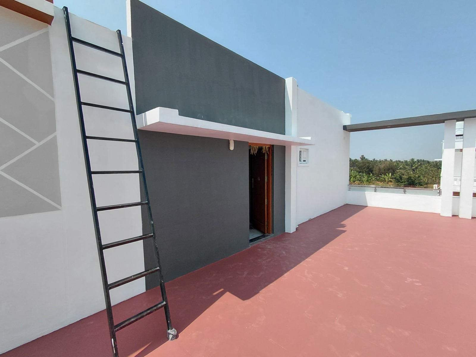 Villa Exterior Accent Wall